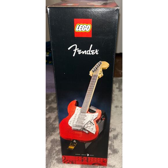 Lego Ideas Stratocaster Fender Guitar Building Set (NEW) - Picture 2 of 4